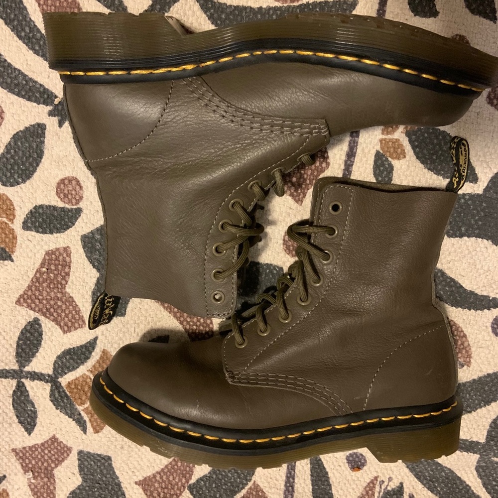 Women’s Doc Martens